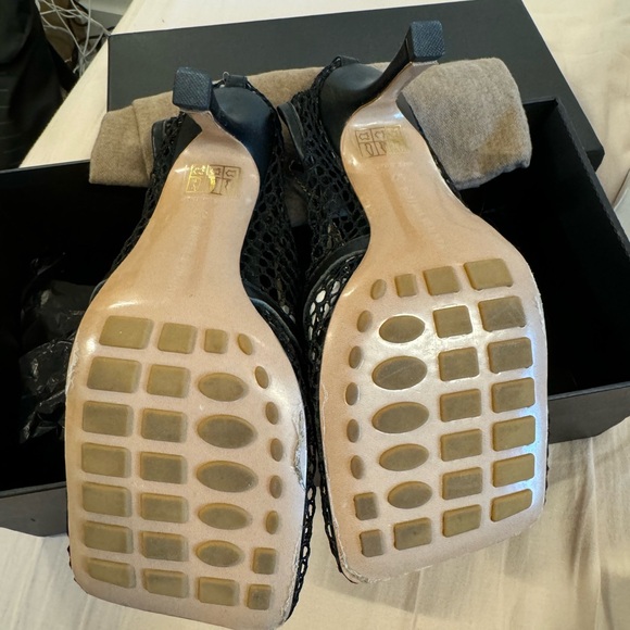 Bottega Veneta Fishnet Heels - Picture 2 of 7